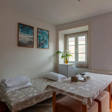 Saobentu Ana Casa * Lisboa